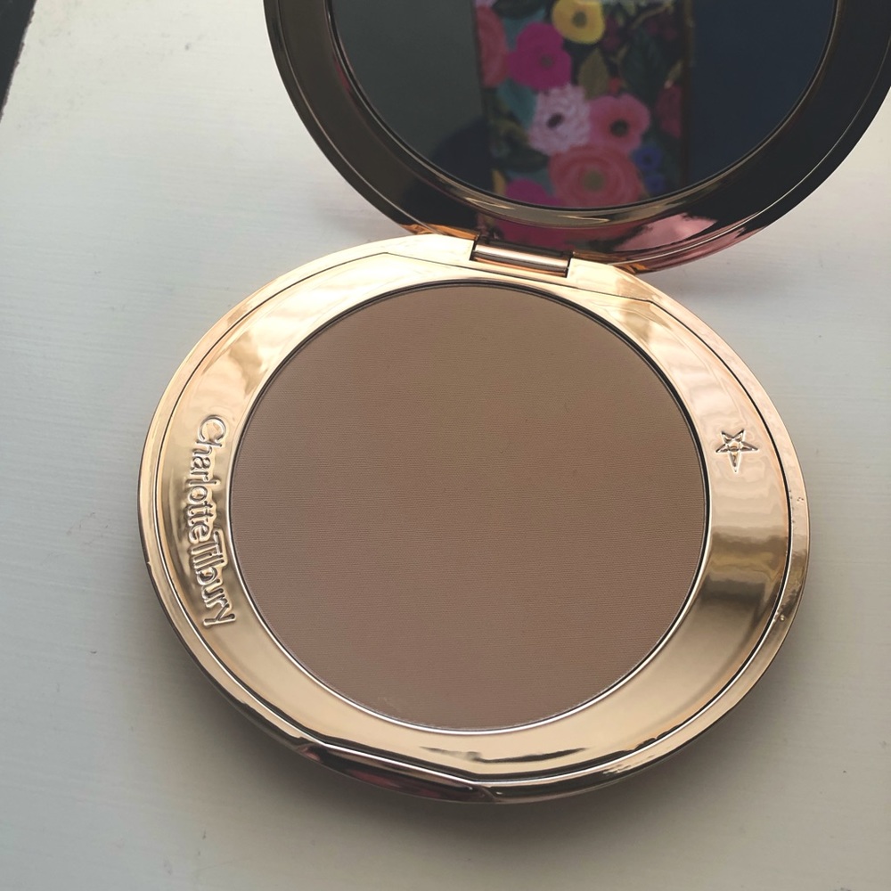 Charlotte Tilbury Full Size Bronzer in Fair - NWOB.